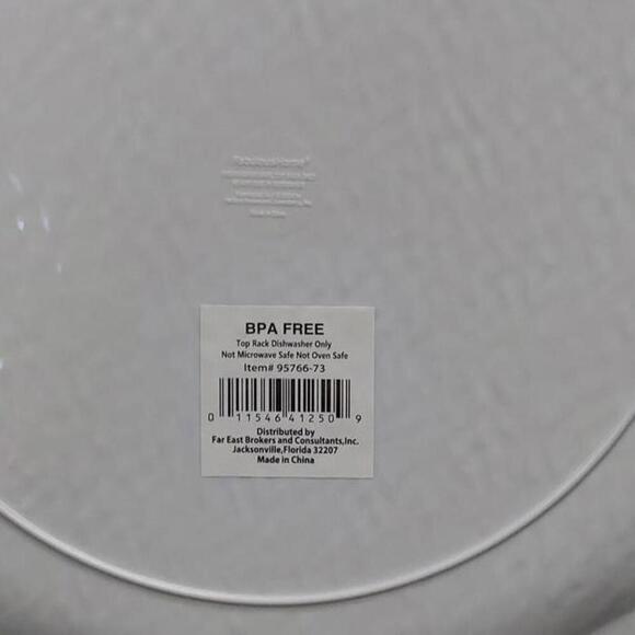 14" Festive Melamine Winter Scene Decorative Plate - Picture 4 of 4